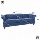 Bộ sofa xanh coban sở hữu thiết kế Chesterfield cổ điển, sang trọng
